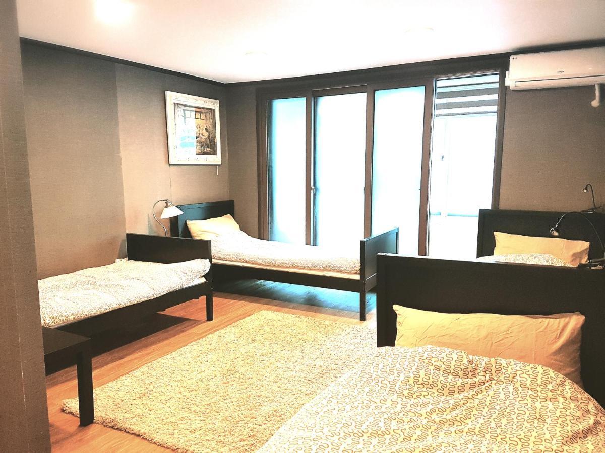 Bed 4-Bed Female Dormitory Room