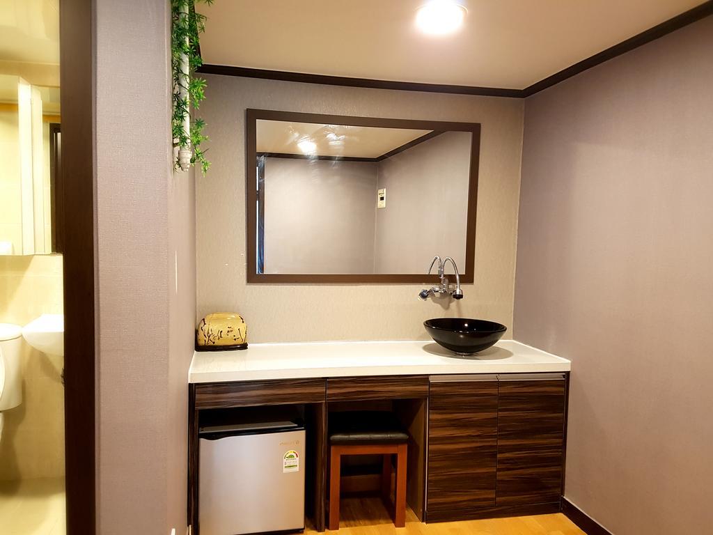 Bed 4-Bed Female Dormitory Room